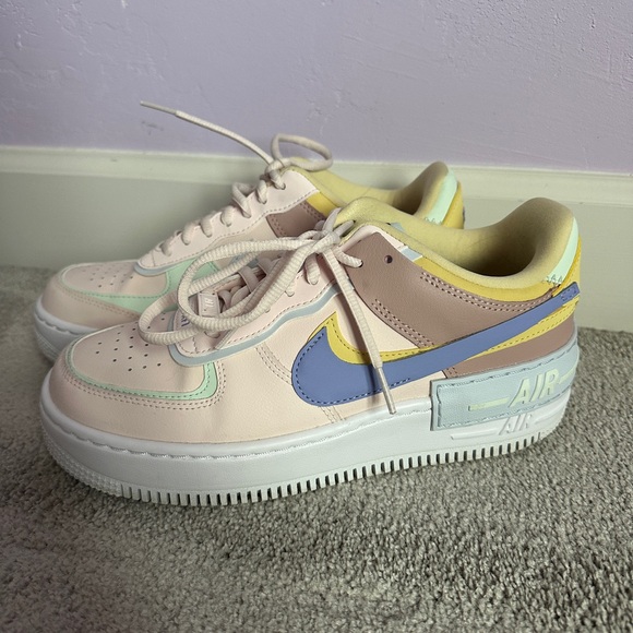 Nike Air Force 1 - Picture 3 of 10